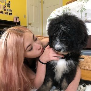 Meet your Posher, Christina